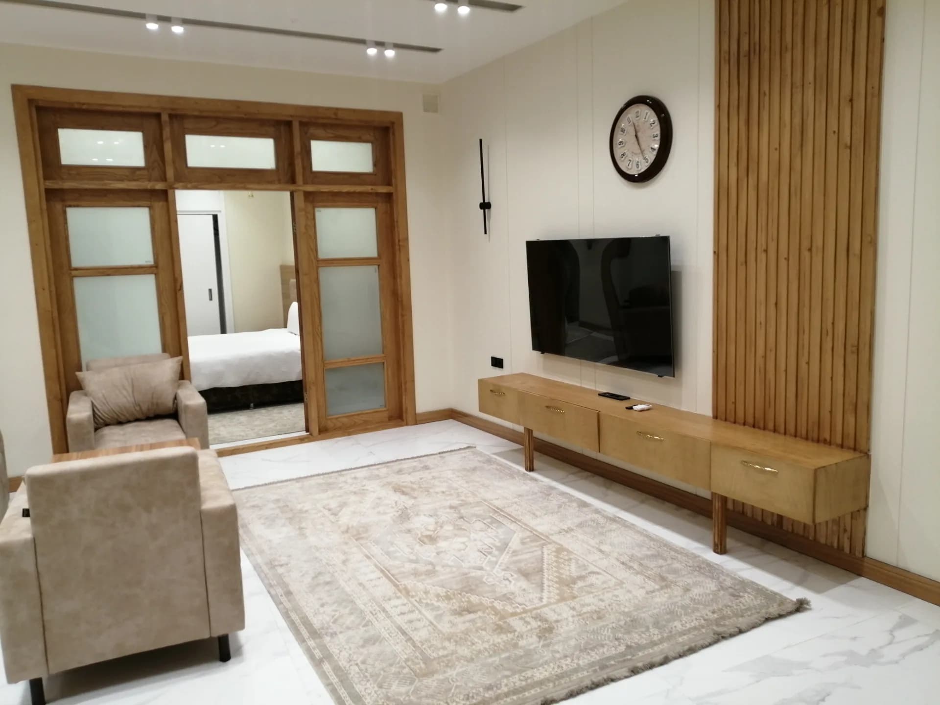 هتل آپارتمان شادتوس - 8