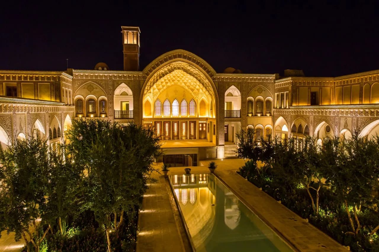 اقامتگاه سنتی خانه عامری ها کاشان - 5