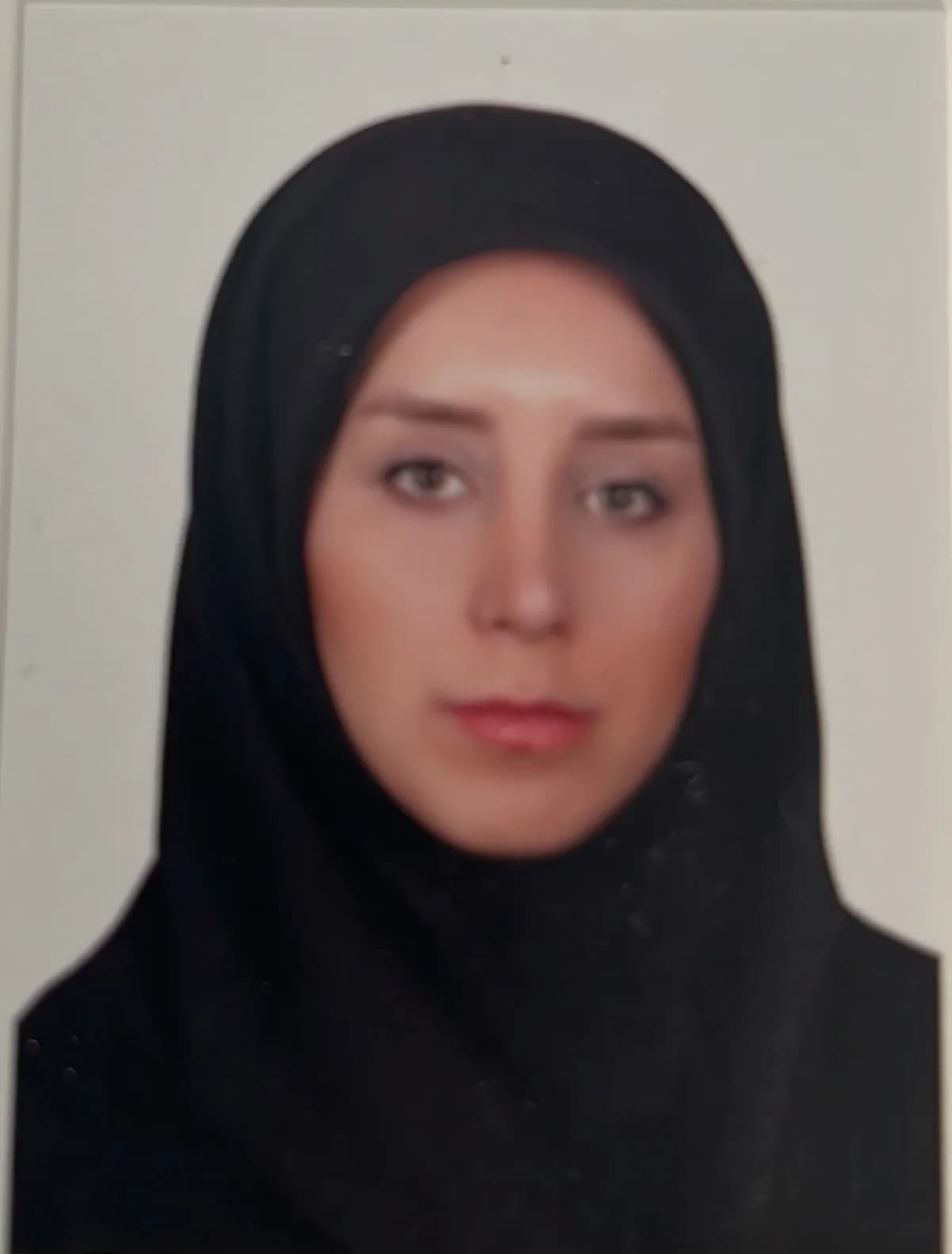 مژگان زارع